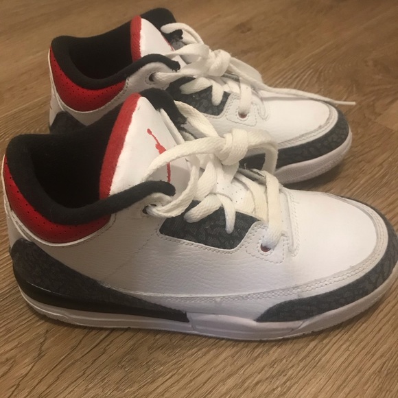 Air Jordan 3 Retro SE Fire Red Denim size 2 (PS) - Picture 10 of 10